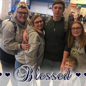 Meet your Posher, Christy